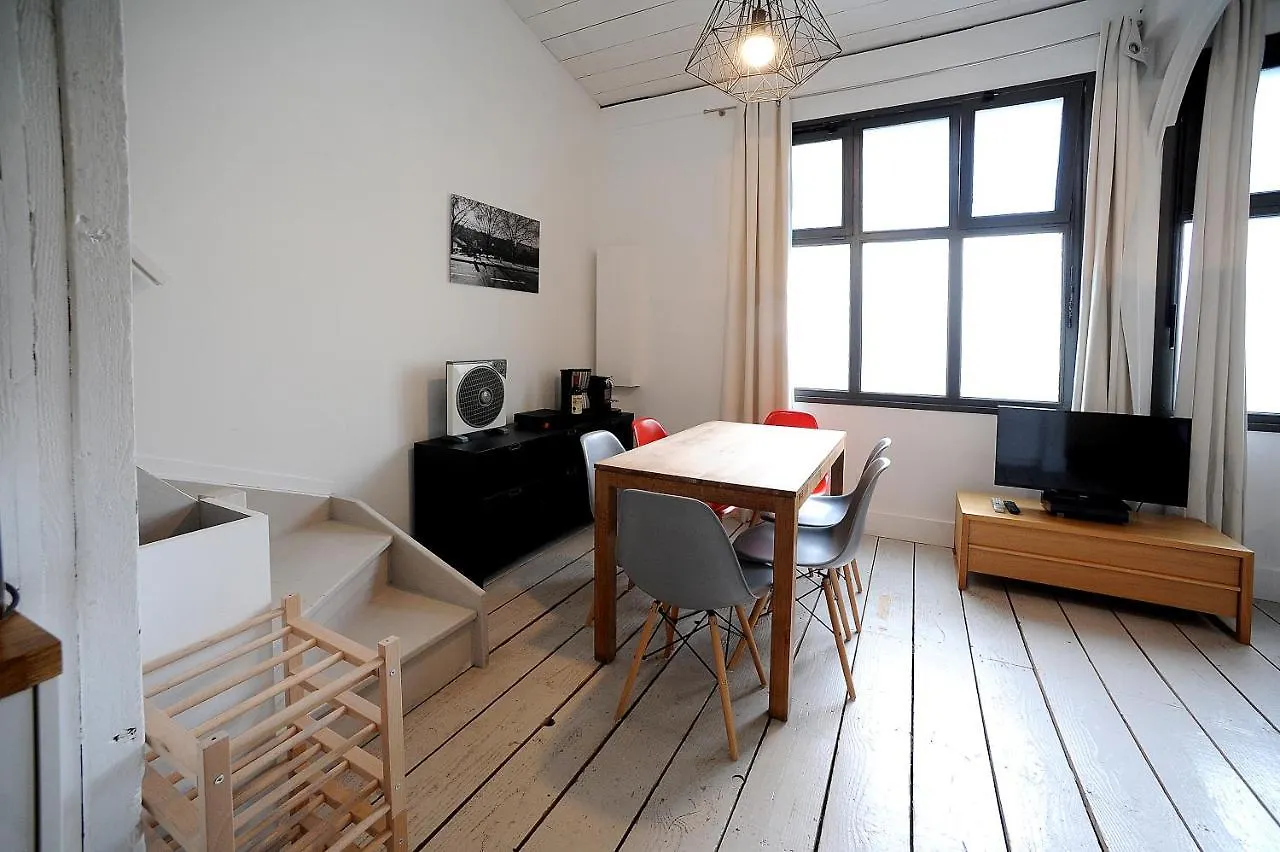 Loft Apartment - Le Marais - Rue Charlot 0*, Paris France