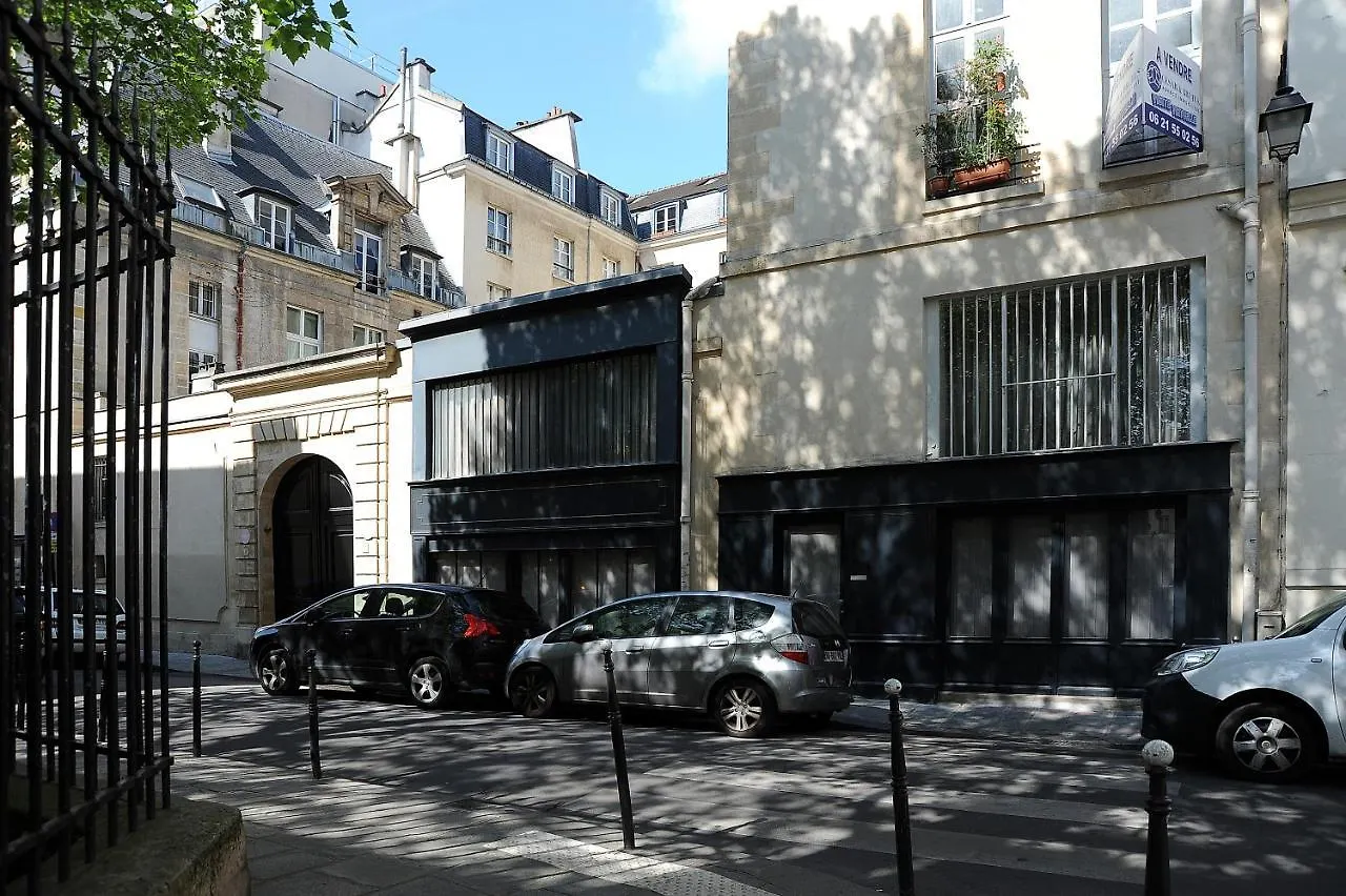 Loft Apartment - Le Marais - Rue Charlot 0*, Paris